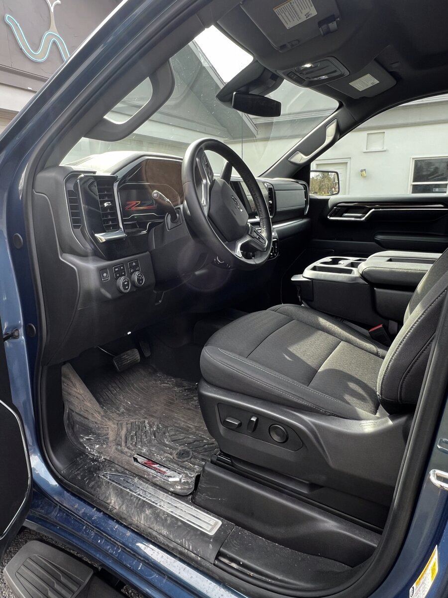 Spotless Chevy Silverado interior - Deep Interior Detail result